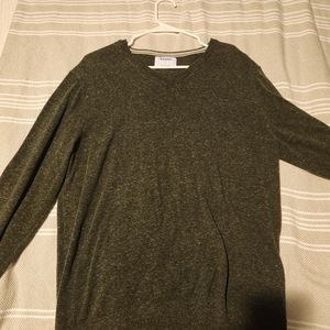Old Navy Men's V-Neck Sweater